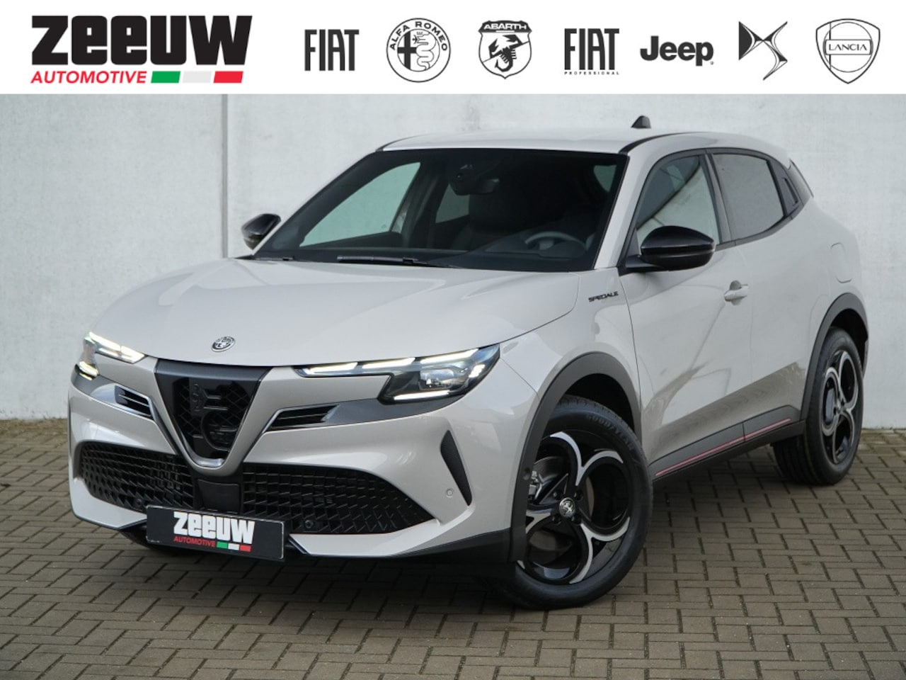 Alfa Romeo Junior - 1.2 Turbo 136 PK Ibrida Speciale | Techno | Direct Leverbaar - AutoWereld.nl