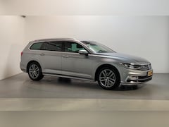 Volkswagen Passat Variant - 1.5 TSI 150pk DSG Highline Business R R-Line Leder Virtual Cockpit Stoelverwarming DAB+