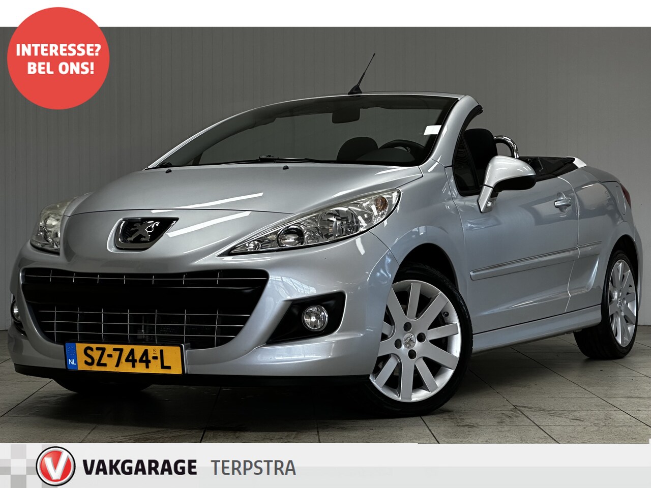 Peugeot 207 CC - 1.6 VTi Noir & Blanc/ Cabrio/ 17''LMV/ Airco!/ Radio-CD/ Elek.Pakket/ PDC Achter. - AutoWereld.nl