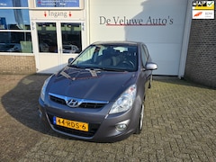 Hyundai i20 - 1.2i i-Motion airco lm velgen usb 1 jaar apk