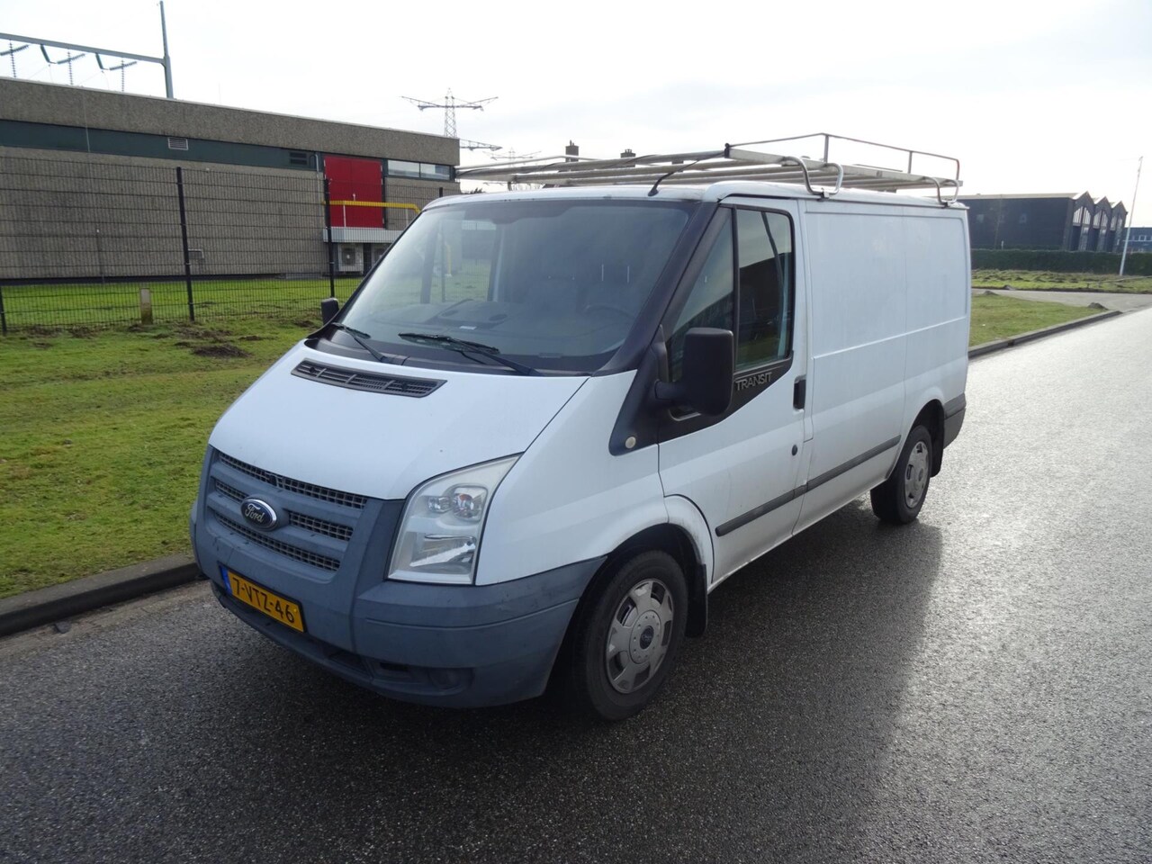 Ford Transit - 260S 2.2 TDCI Economy Edition 260S 2.2 TDCI Economy Edition - AutoWereld.nl