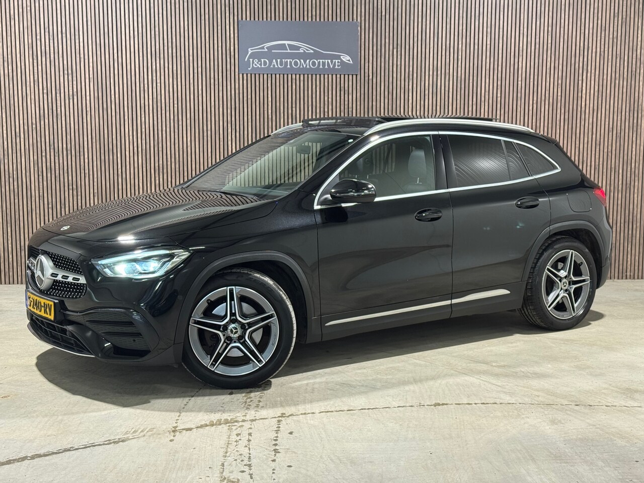 Mercedes-Benz GLA-Klasse - 250 4MATIC AMG Line 2021 LED PANO NAVI - AutoWereld.nl