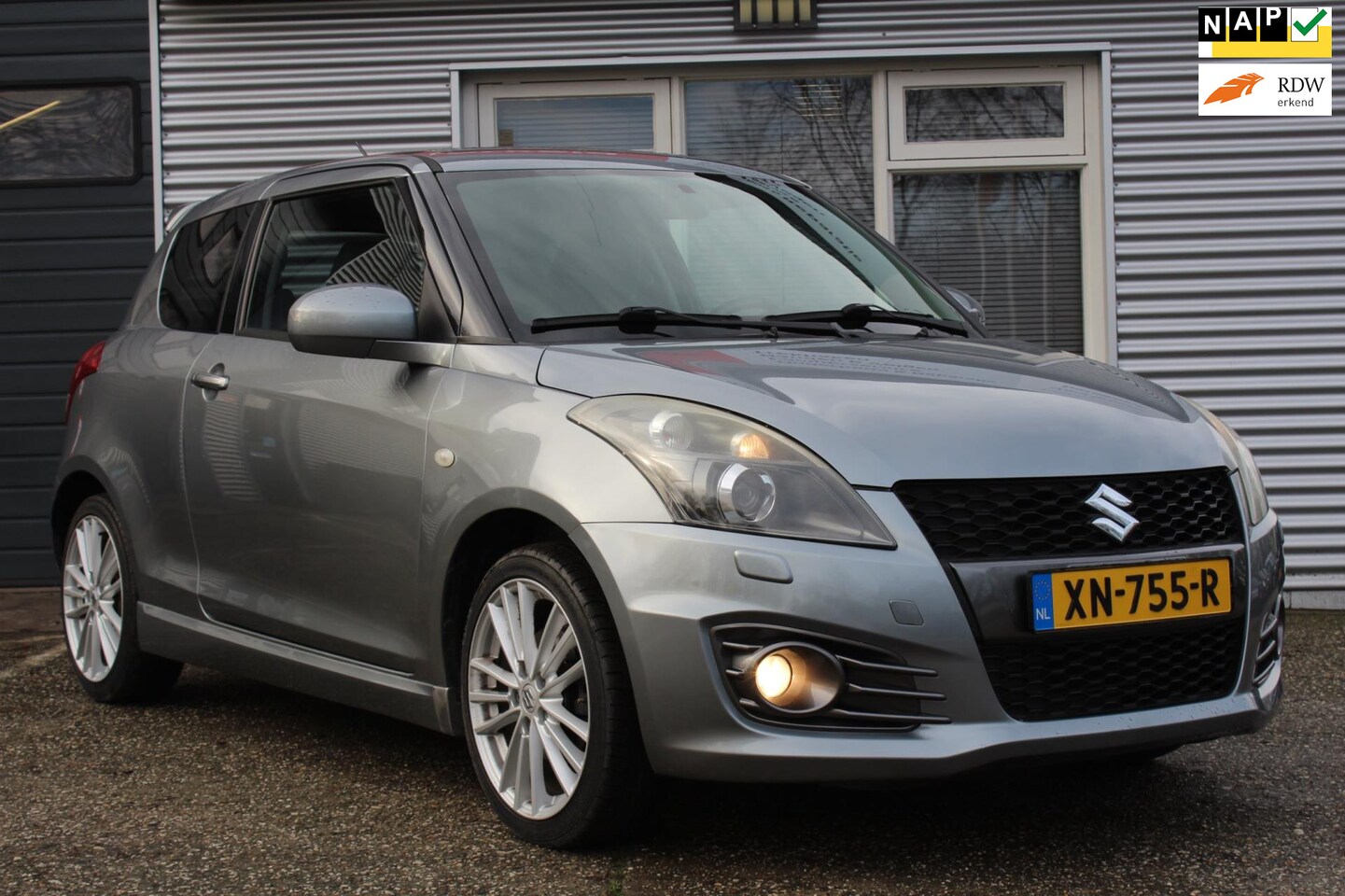 Suzuki Swift - 1.6 Sport 1.6 Sport, airco/ climate-control, xenon, lm-velgen, parkeersensoren achter, nieuwe apk, i - AutoWereld.nl