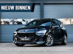 BMW 2-serie Active Tourer - 220i M-Sport M-Pakket /PANODAK/360 CAMERA/MEMORY/HUD/HARMAN-KARDON/VOL OPTIES