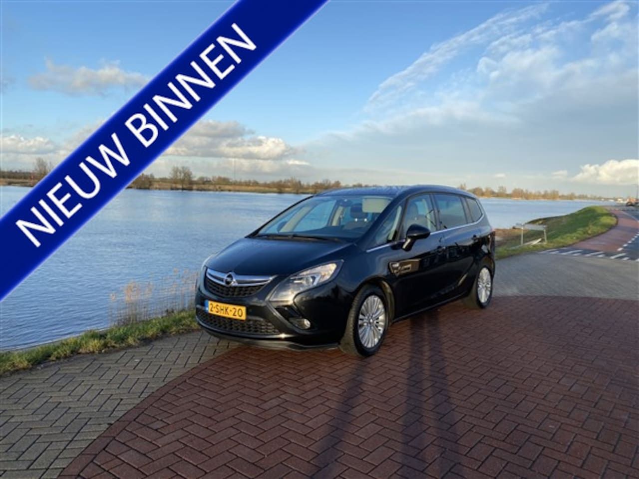 Opel Zafira Tourer - 1.4 Design Edition 7p. ECC.LMV.NAVI.CRUISE.CAMARA.PDC.TREKHAAK - AutoWereld.nl