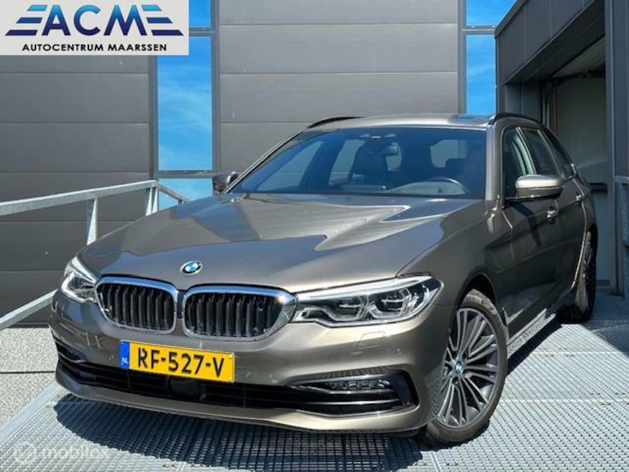 BMW 5-serie Touring - 530i High Executive 530i High Executive - AutoWereld.nl