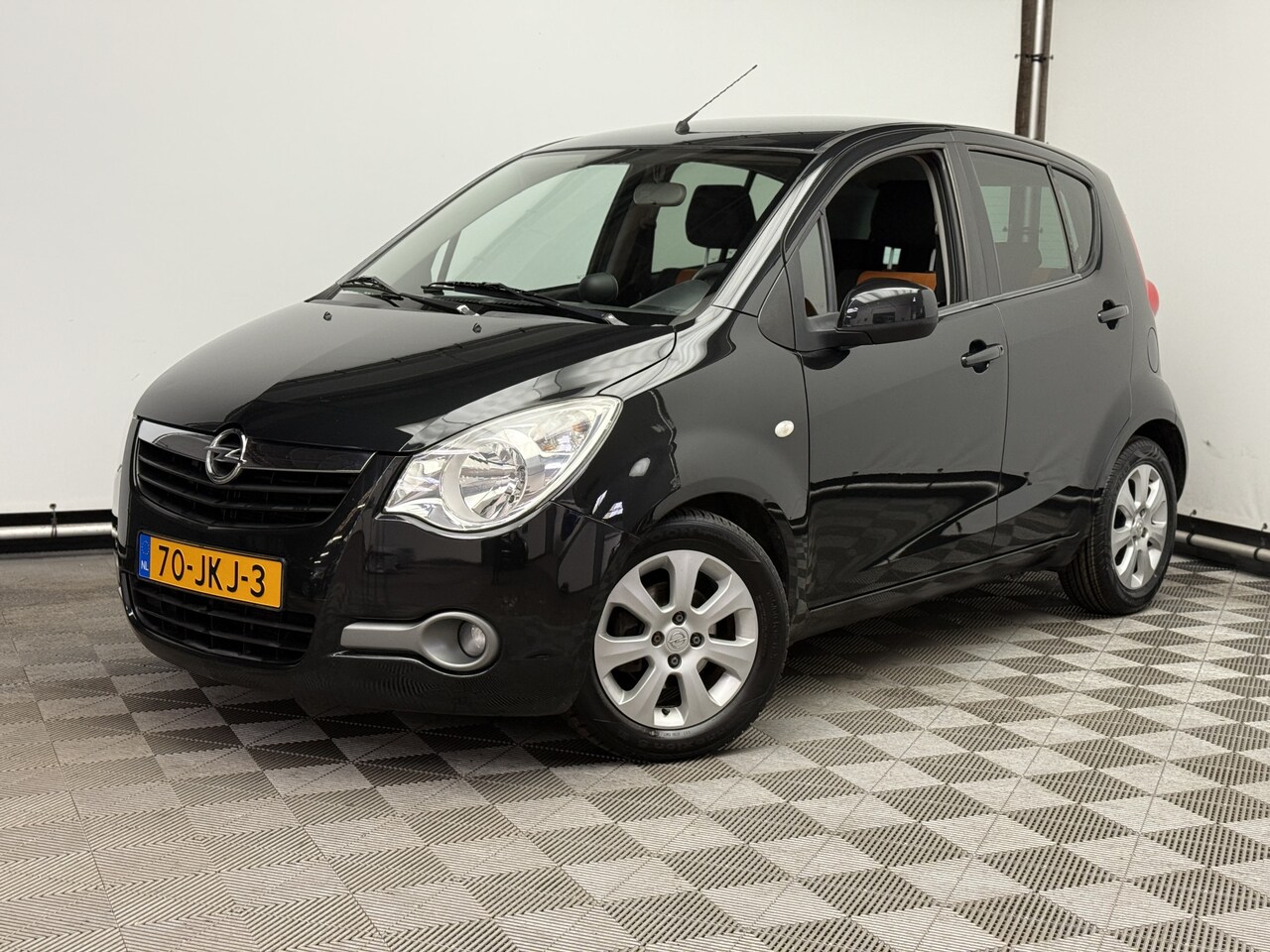 Opel Agila - 1.2 Enjoy Airco Trekhaak LM14" NL Auto - AutoWereld.nl