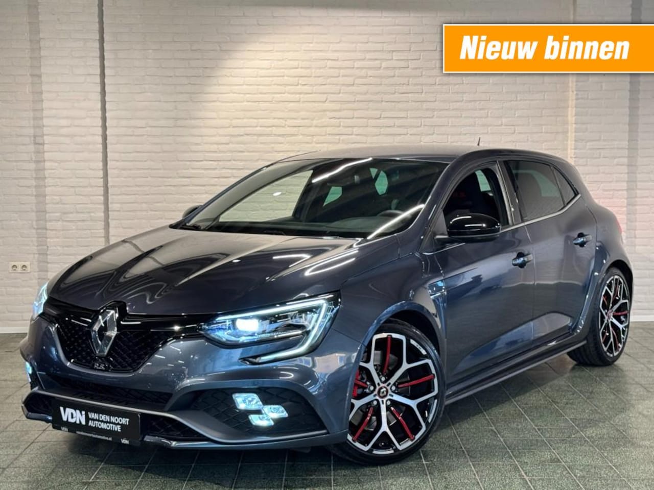 Renault Mégane - 1.8 TCe 300 RS Trophy Alcantara Camera Keyless Smartlink 19'' - AutoWereld.nl