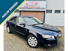 Audi A4 Limousine - 2.0 Pro L. AIRCO CRUIS NAVI NAP INRUIL MOG