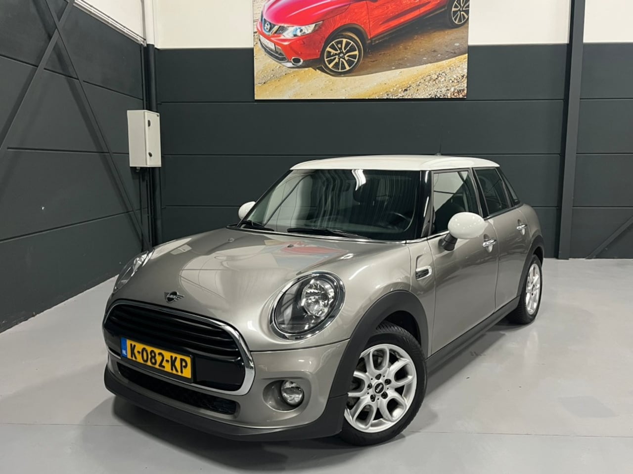 MINI Cooper - Mini 1.5 Pepper Climate-Cruisecontrol Navigatie Volledig Onderhouden Zeer mooi - AutoWereld.nl