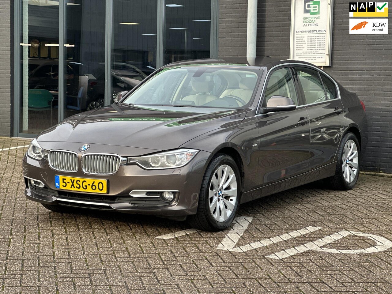 BMW 3-serie - 316i Executive/2E EIG/NAVI/STOELVERWARMING/NL-AUTO NAP!! - AutoWereld.nl