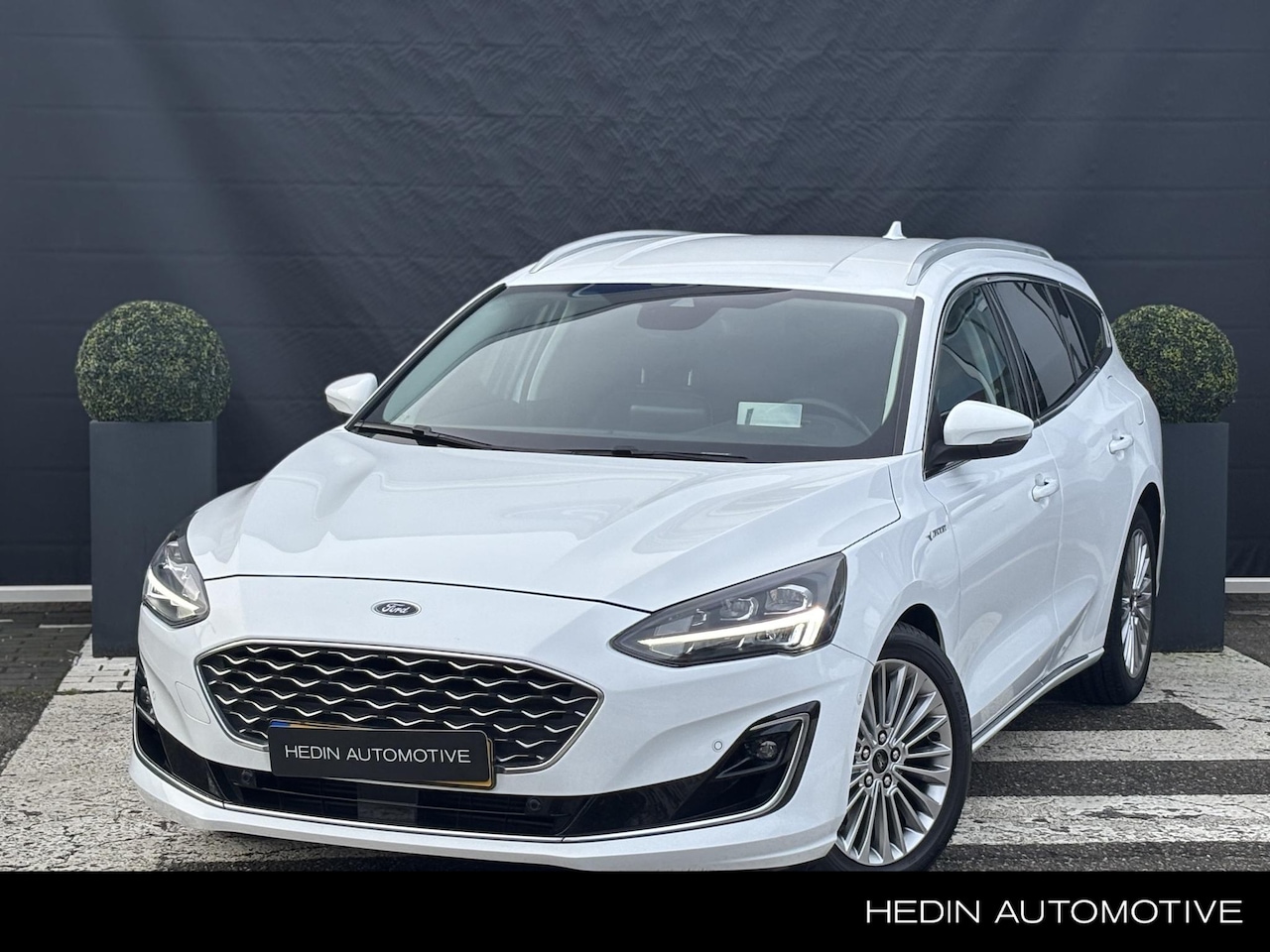 Ford Focus Wagon - 1.0 EcoBoost 125pk Vignale | Winter Pack | BLIS | HUD - AutoWereld.nl