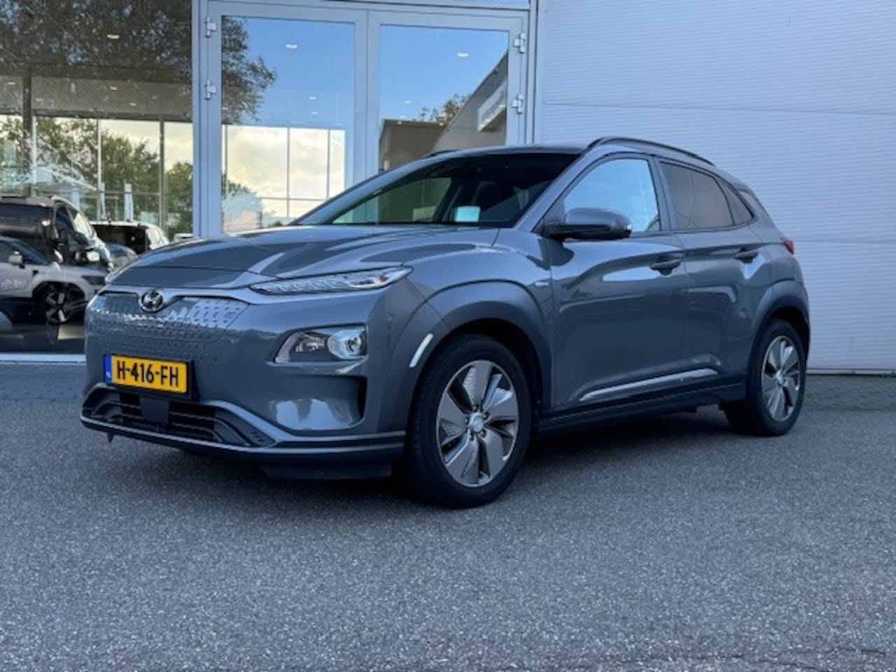 Hyundai Kona Electric - EV 204pk 2WD Aut. Premium | Navigatie | LED | Parkeersensoren V + A - AutoWereld.nl