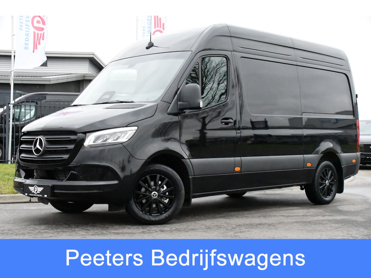 Mercedes-Benz Sprinter - 319 1.9 CDI L2H2 Pro Black Edition Facelift! Camera, Cruise, Carplay, 190PK, Automaat, LED - AutoWereld.nl