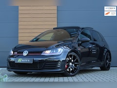 Volkswagen Golf - 2.0 TSI GTI Performance/PANO/KEYLESS/DYNA/LANE ASSIST