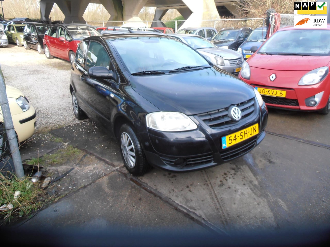 Volkswagen Fox - 1.4 Trendline st bekr cv elek pak nap nw apk - AutoWereld.nl