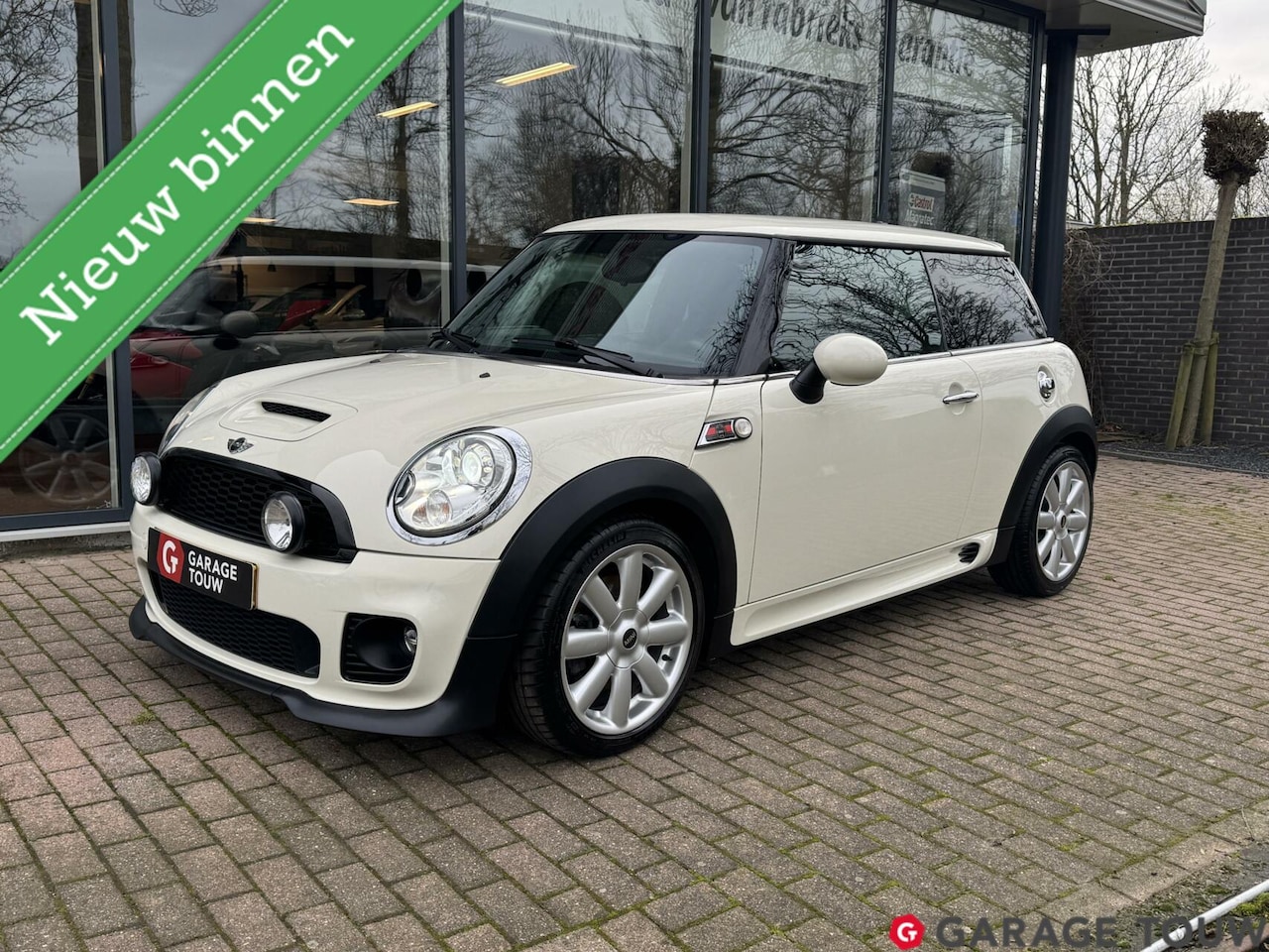 MINI Cooper S - Mini 1.6 Laurel Sport Edition (1 van 65) - AutoWereld.nl