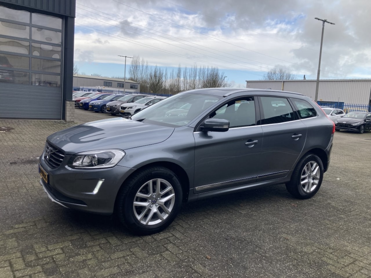 Volvo XC60 - 2.0 T5 FWD Polar 2.0 T5 FWD Polar+ - AutoWereld.nl