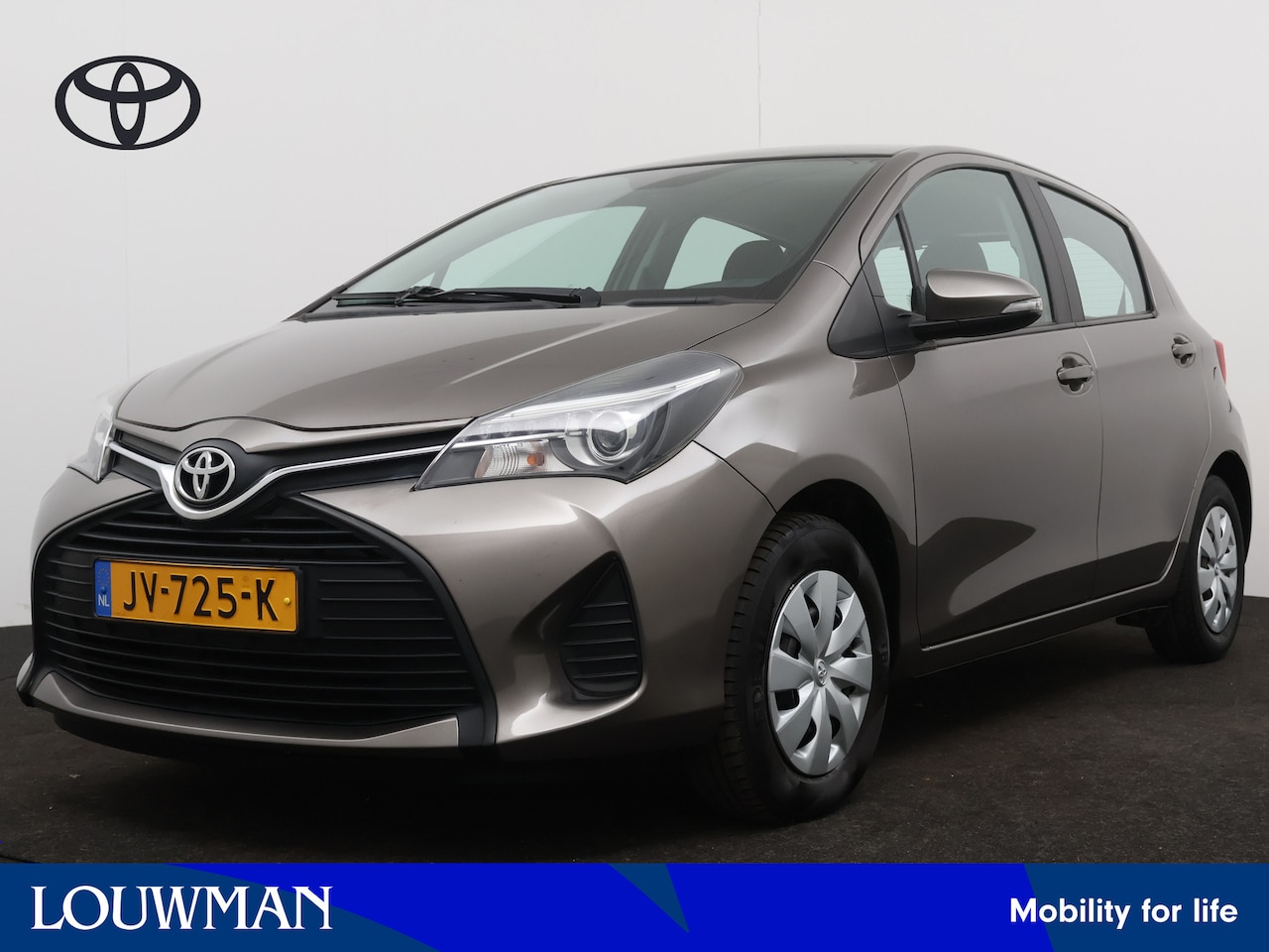 Toyota Yaris - 1.3 VVT-i Now | Airco | Parkeersensoren | Trekhaak | - AutoWereld.nl