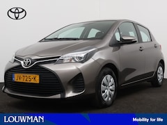 Toyota Yaris - 1.3 VVT-i Now | Airco | Parkeersensoren | Trekhaak |