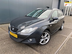 Seat Ibiza ST - 1.2 TSI Sport / JAAR APK / NAP / AIRCO / TREKHAAK / BOEKJES / ZEER NETTE AUTO