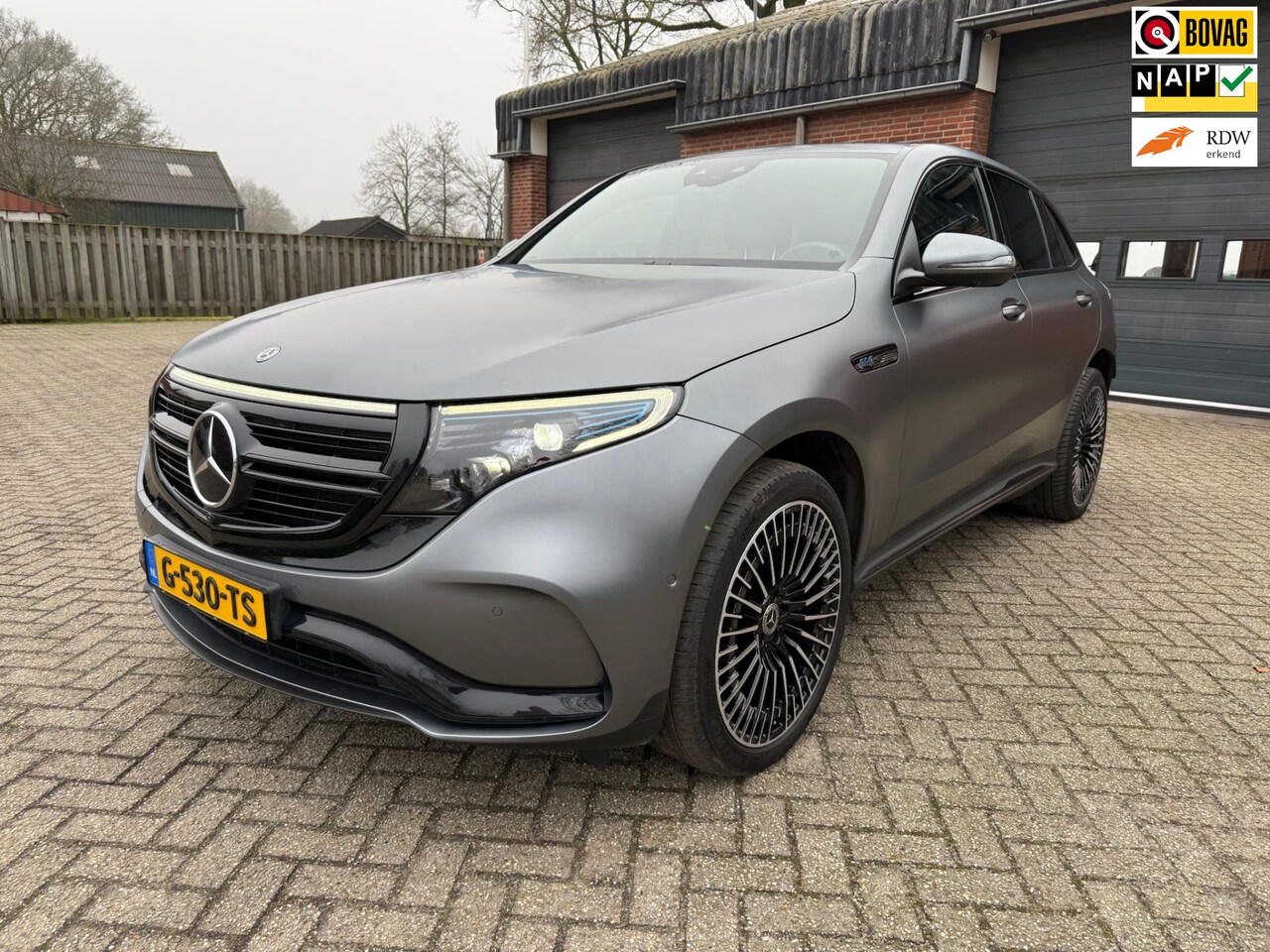 Mercedes-Benz EQC - 400 4MATIC Premium Plus 80 kWh AMG Matte lak! VOL! - AutoWereld.nl