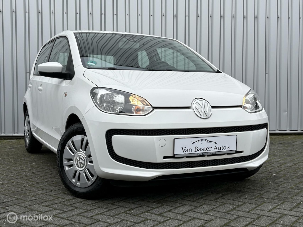 Volkswagen Up! - 1.0 move up! BlueMotion | Airco | 5 drs | 14 | Volledige historie - AutoWereld.nl