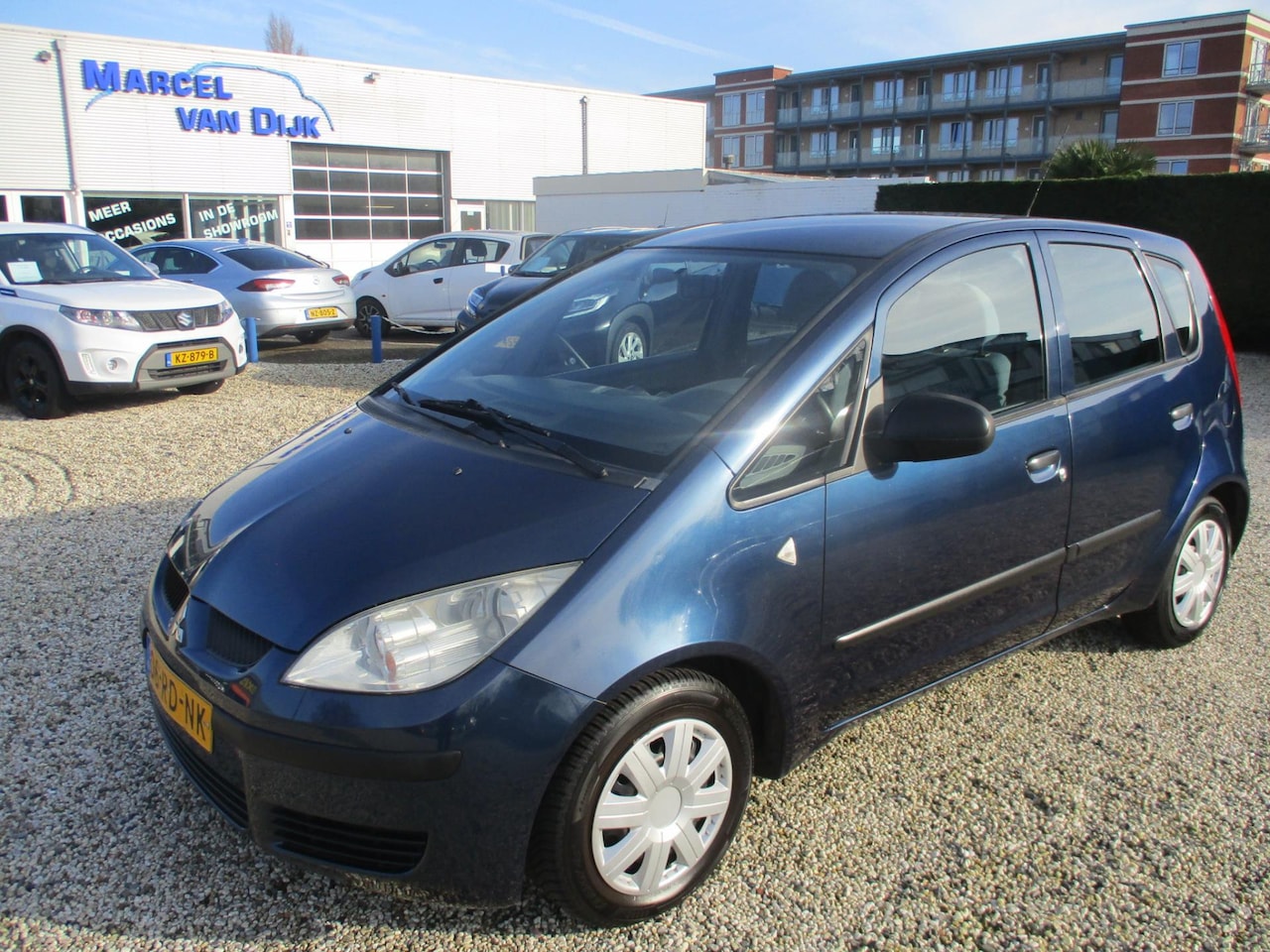 Mitsubishi Colt - 1.1 Inform 1.1 Inform - AutoWereld.nl