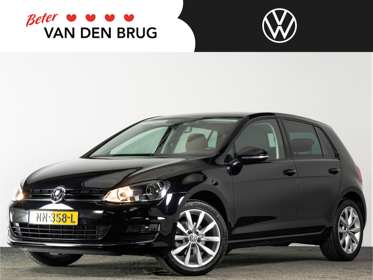 Volkswagen Golf - Highline 1.2 TSI 110pk | Navigatie | Trekhaak | Camera | Cruise control | 17' LM velgen | - AutoWereld.nl