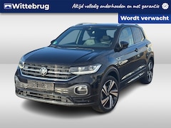 Volkswagen T-Cross - 1.5 TSI 150pk R-Line DSG Automaat LM 18 inch / Navigatie / LED / Camera / Parkeersensoren