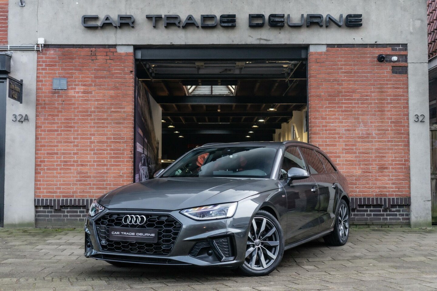 Audi A4 Avant - 40 TFSI S-Line Virual / Pdc / Navi - AutoWereld.nl