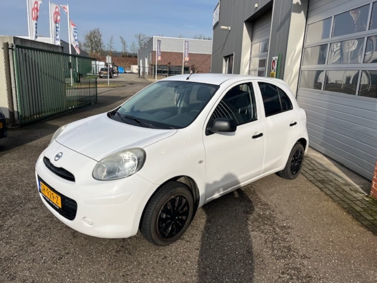 Nissan Micra - 1.2 Visia Pack 1.2 Visia Pack - AutoWereld.nl