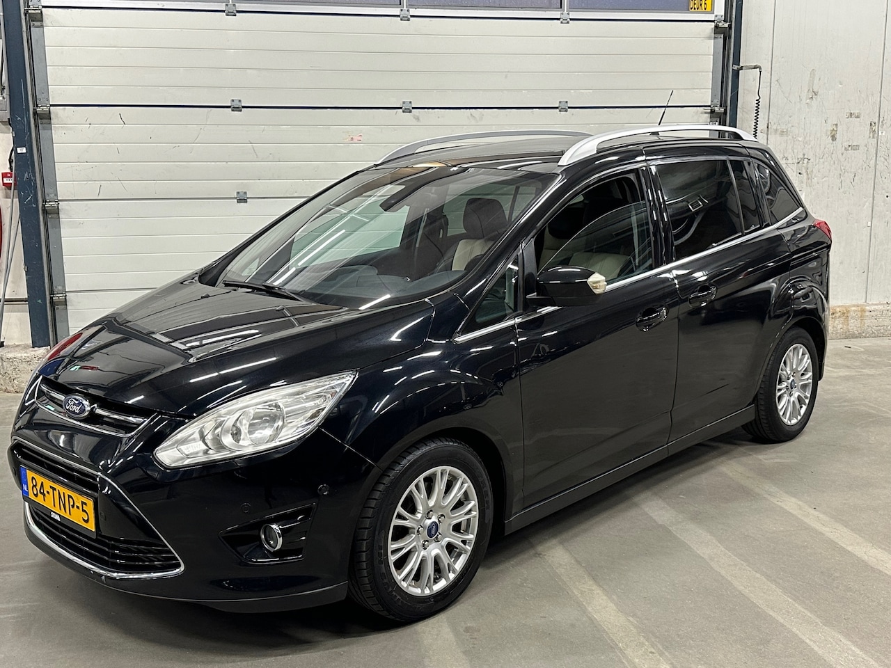 Ford Grand C-Max - 1.6 EcoBoost Titanium|Camera|Navigatie|Panoramadak| - AutoWereld.nl