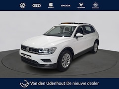 Volkswagen Tiguan - 1.5 TSI Comfortline | Navi | Trekhaak | Panoramadak binnenkort beschikbaar