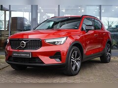 Volvo XC40 - 2.0 B4 Plus Dark | 2000 kg trekgewicht | Trekhaak elektrisch | Elektrisch verstelbare stoe