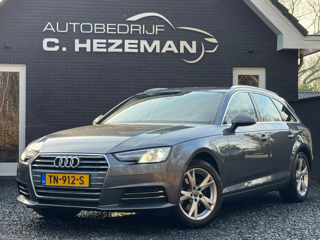 Audi A4 Avant - 2.0 TFSI ultra Design Pro Line Plus Virtual Cockpit Sport interieur Xenon LED - AutoWereld.nl