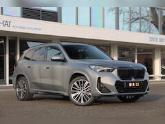 BMW X1 - xDrive30e High Exe M-Sport I 326pk I Pano I HUD