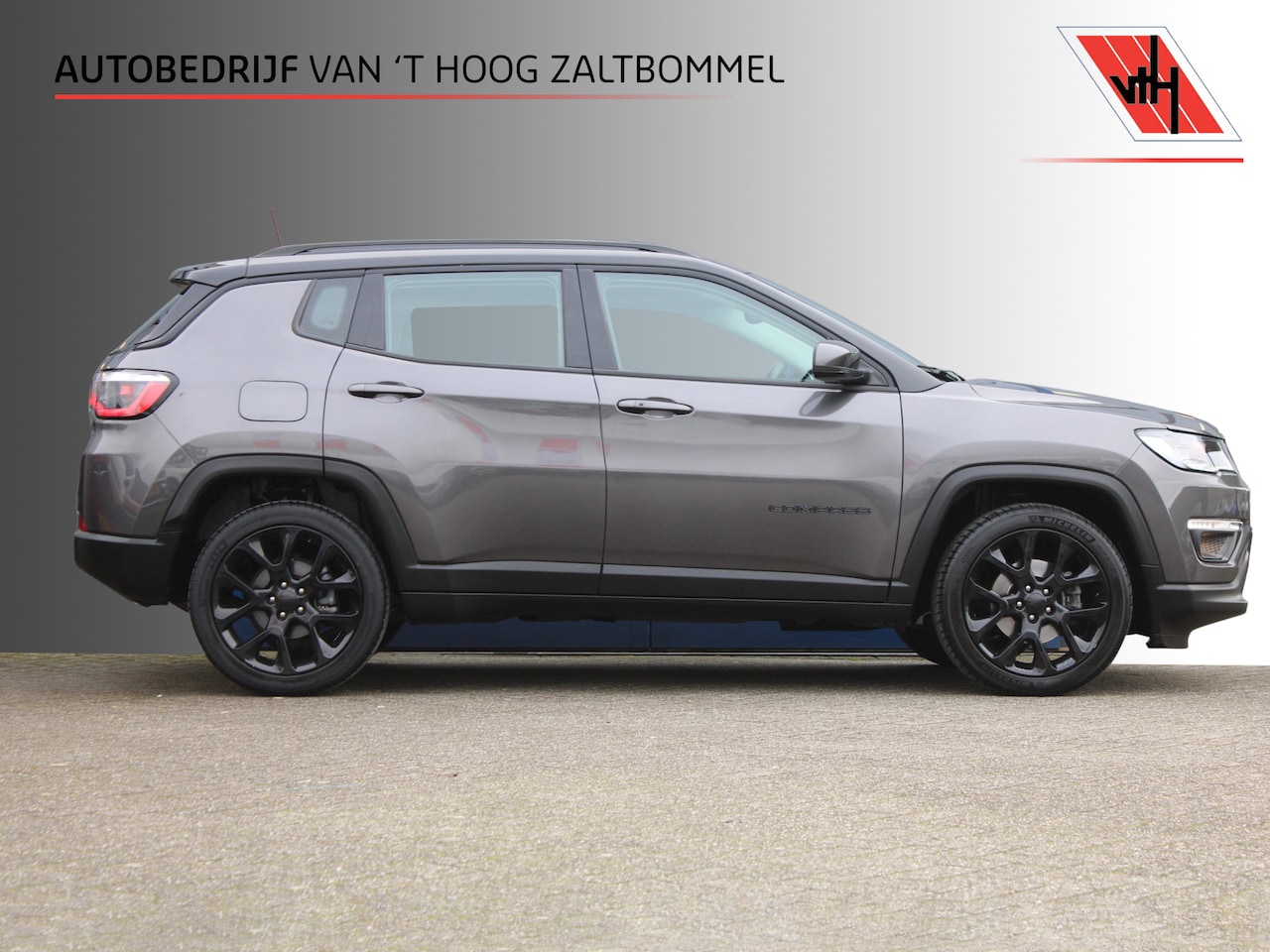 Jeep Compass - 1.3T 150pk Night Eagle Liberty Edition NAVI CAMERA 19'' - AutoWereld.nl