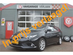 Toyota Auris - Touring Sport. LEES MEERtrekhaak nav. 1.2