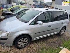 Volkswagen Touran - 1.4 TSI Optive 7 persoon motor stuk