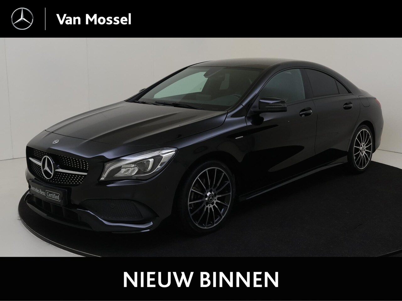 Mercedes-Benz CLA-Klasse - 180 AMG / Night pakket /18 Inch - AutoWereld.nl