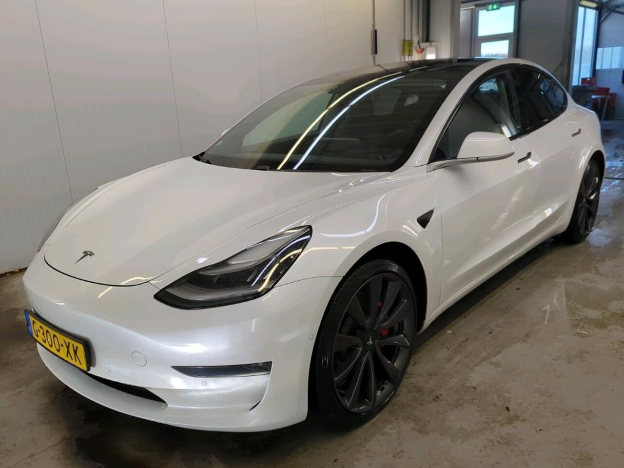 Tesla Model 3 - Performance AWD 486pk 75 kWh [ AUTOPILOT+530KM WLTP+PREMIUM AUDIO ] - AutoWereld.nl