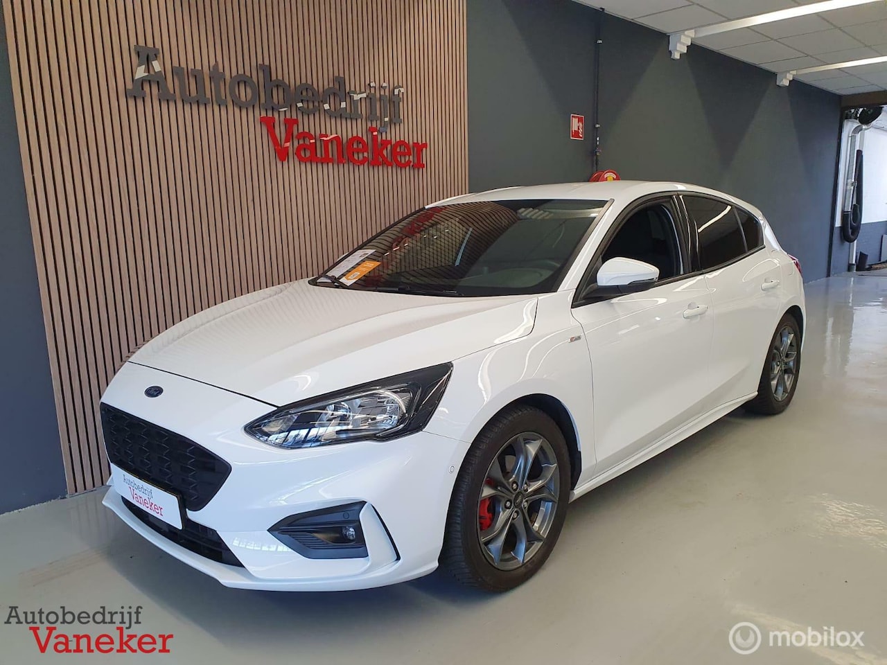 Ford Focus - 1.5 EcoBoost ST|B&O|Carplay|Cam|Stoel/Stuur heat|Dealer - AutoWereld.nl