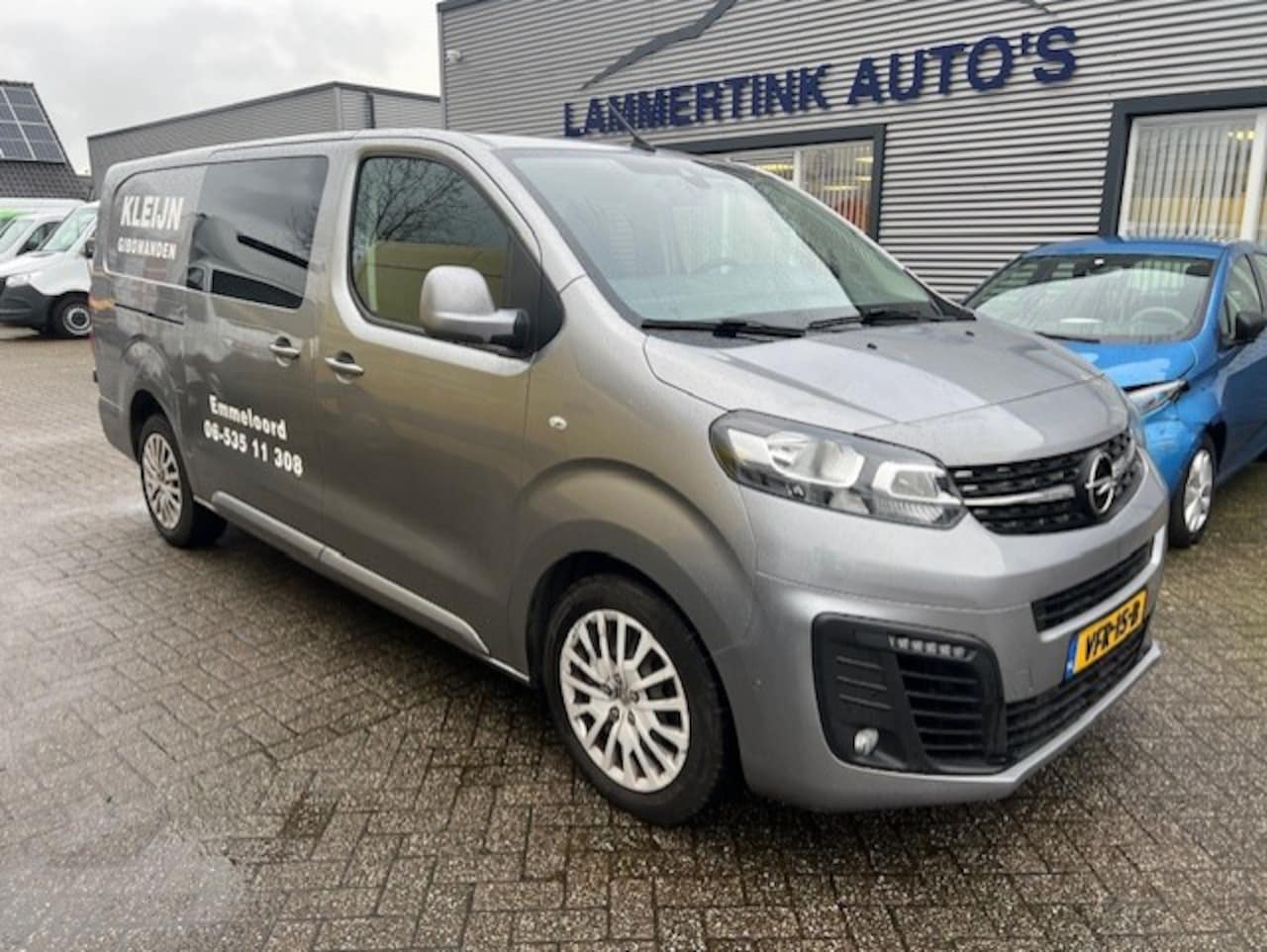 Opel Vivaro - 2.0 CDTI 90KW AUTOM. L3H1 DC 5P NAVI KLIMA EURO6 LANG - AutoWereld.nl