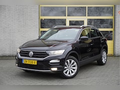 Volkswagen T-Roc - 1.5 TSI 150PK Style Business BJ2019 Lmv 17" | Led | Pdc | Navi | Elek. achterklep | App-Co