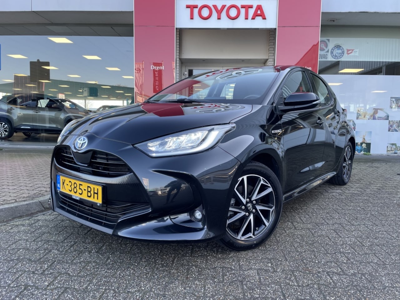 Toyota Yaris - 1.5 Hybrid 115 Dynamic | Trekhaak | Navi | Apple CarPlay Android - AutoWereld.nl