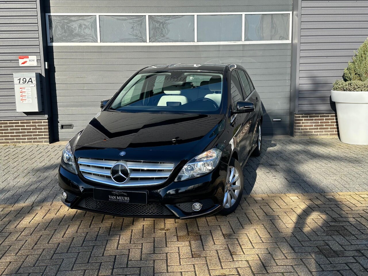 Mercedes-Benz B-klasse - 180 180, airco, automaat, navigatie, apk nieuw bij aflevering - AutoWereld.nl