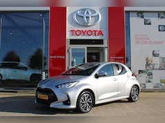 Toyota Yaris - 1.5 Hybrid Dynamic Limited Automaat 116pk | Stoelverwarming | Keyless entry- & start | App