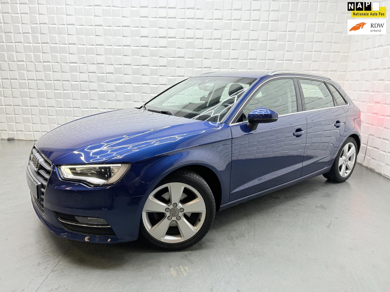 Audi A3 Sportback - 1.4 TFSI Ambition Pro Line S 1.4 TFSI Ambition Pro Line S LINE ASSIST - AutoWereld.nl