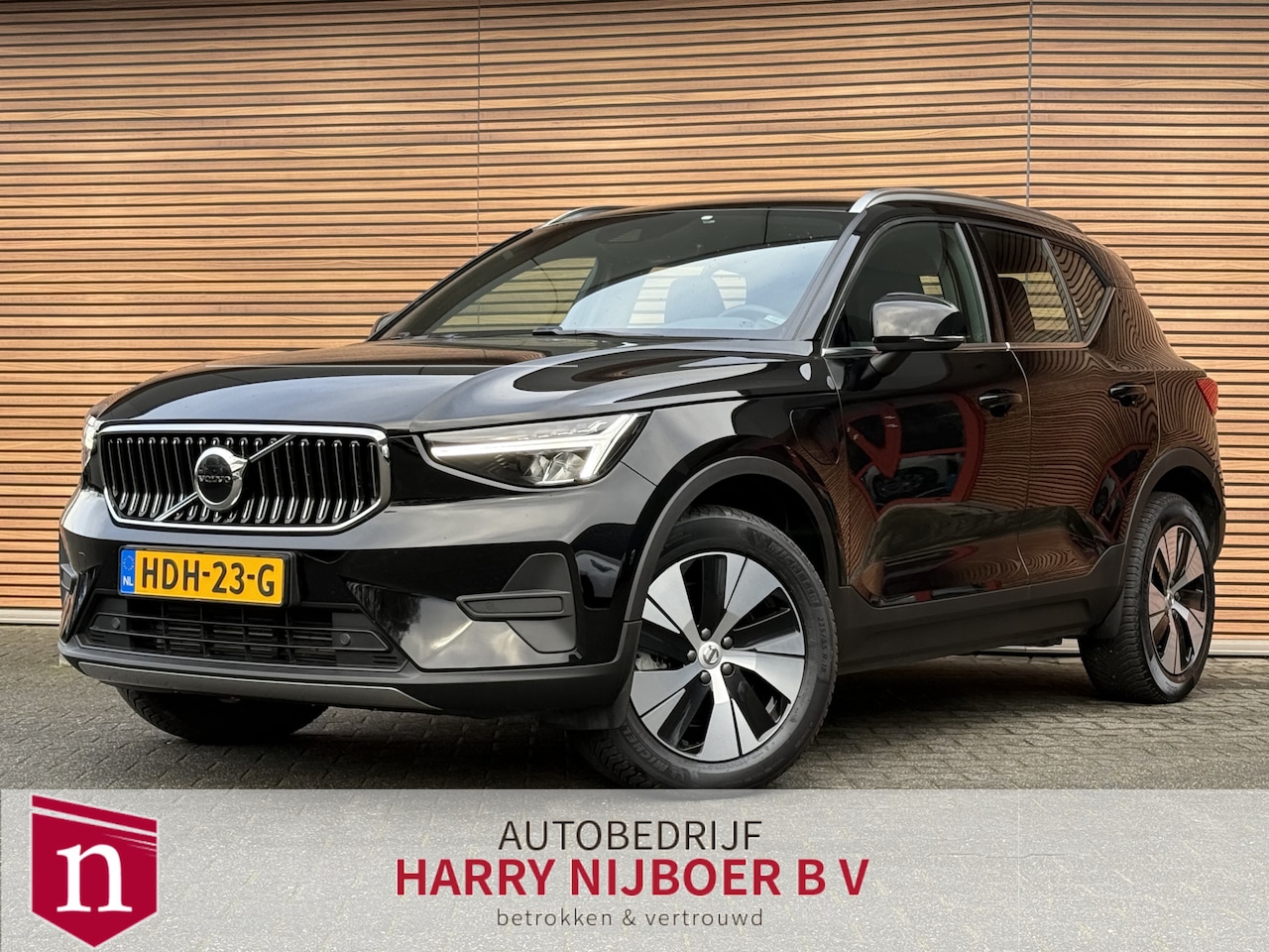 Volvo XC40 - T4 Plug-In Recharge Inscription Comfortstoelen / Navi / Carplay / Camera / Keyless / All s - AutoWereld.nl